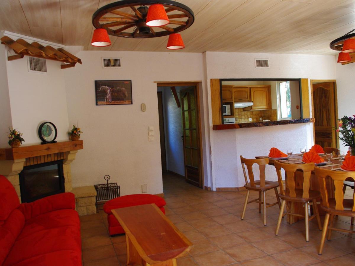 Location Villa Et Studios Roquebrune-sur Argens Exteriör bild