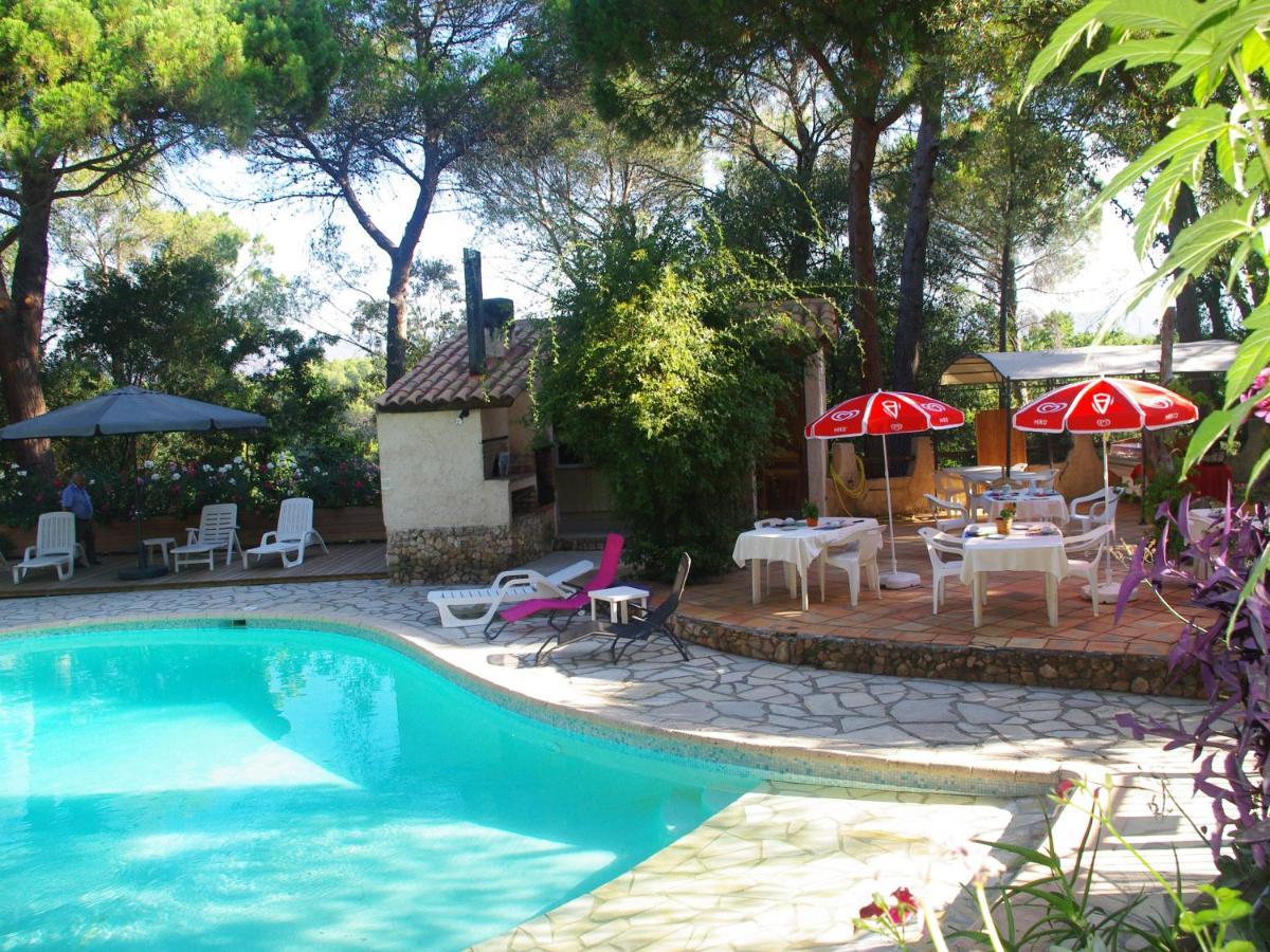 Location Villa Et Studios Roquebrune-sur Argens Exteriör bild