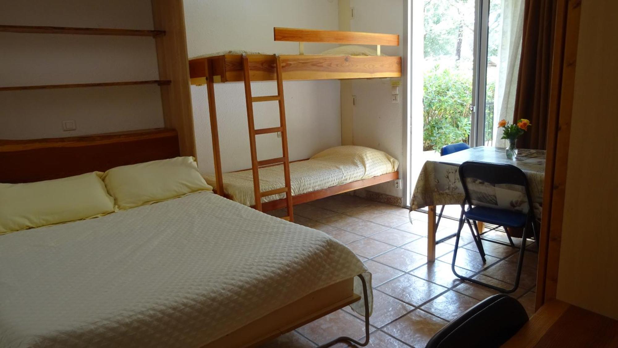 Location Villa Et Studios Roquebrune-sur Argens Exteriör bild